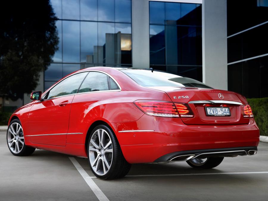  Mercedes-Benz E250 Coupe 2013 года  (AU) (фото 14 из 19)